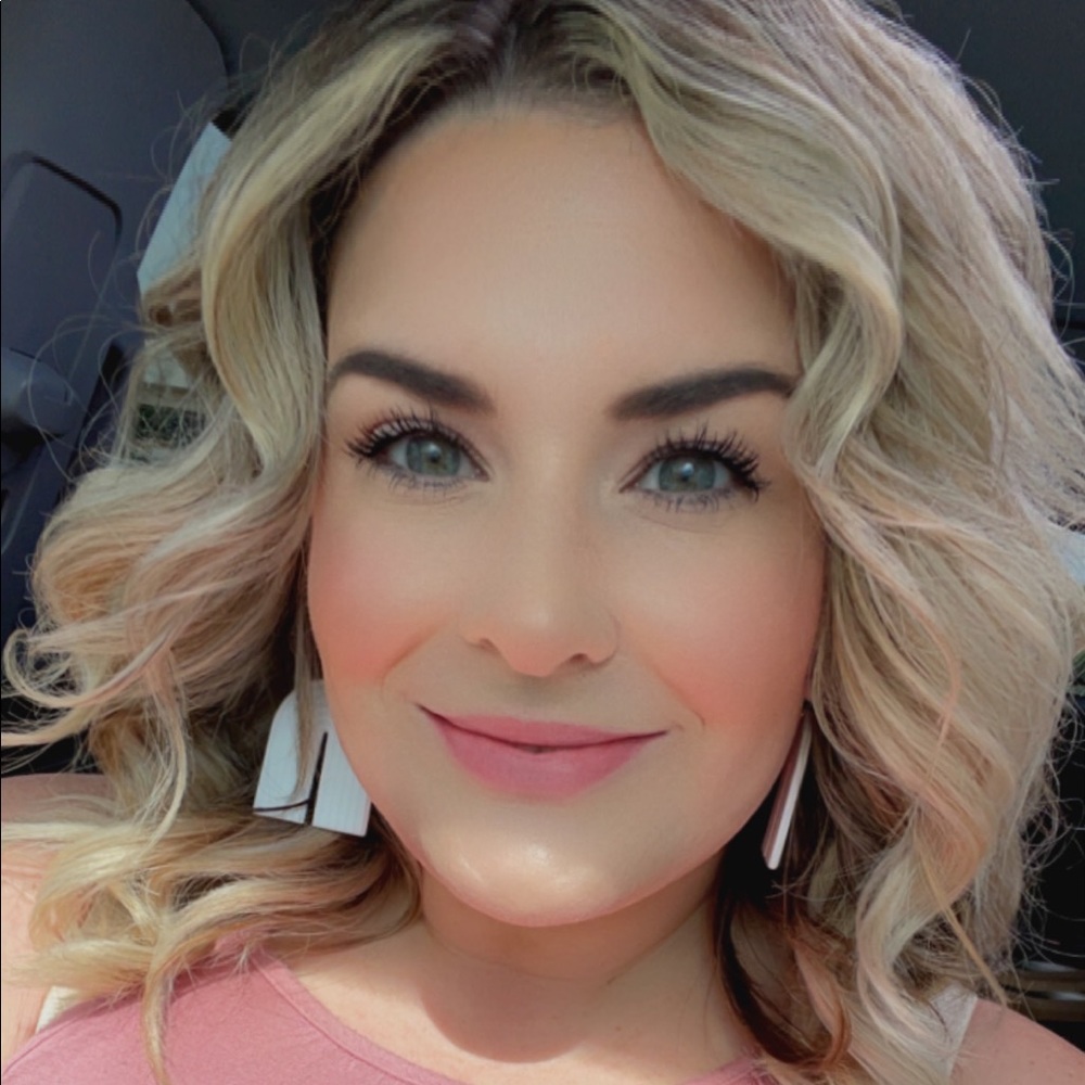 Meet your Posher, Megan